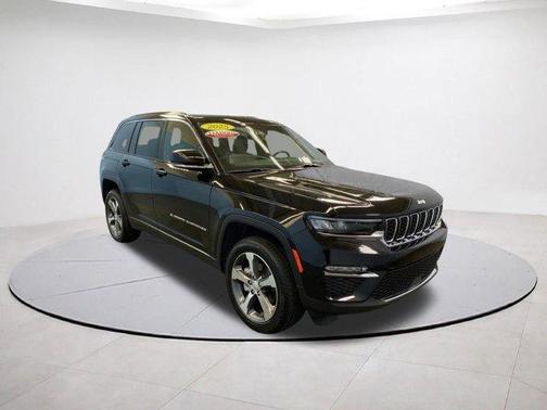 Diamond Black 2025 Jeep Grand Cherokee Limited
