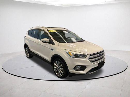 White Platinum Clearcoat Metallic 2018 Ford Escape Titanium