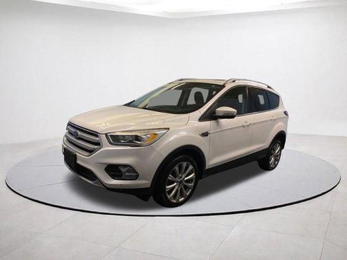 White Platinum Clearcoat Metallic 2018 Ford Escape Titanium