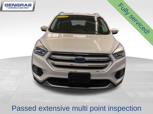 White Platinum Clearcoat Metallic 2018 Ford Escape Titanium