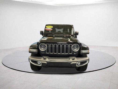 Black Clearcoat 2025 Jeep Wrangler 4xe Sahara