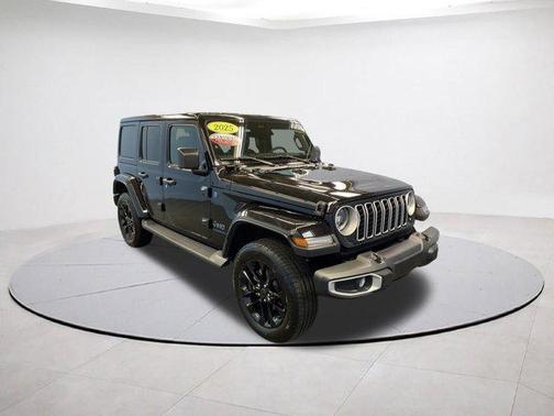 Black Clearcoat 2025 Jeep Wrangler 4xe Sahara