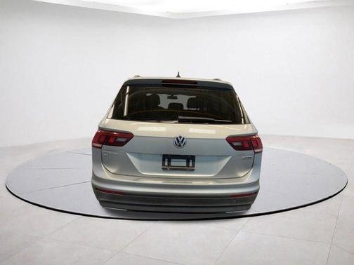 2019 Volkswagen Tiguan 2.0T SE