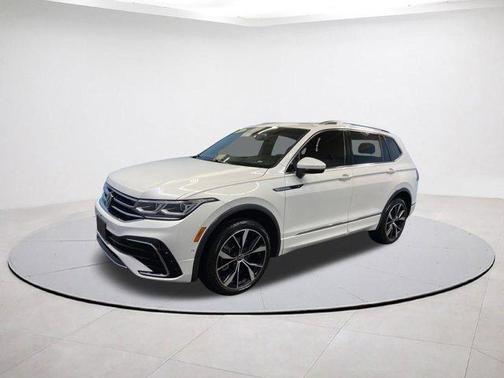 2022 Volkswagen Tiguan 2.0T SEL R-Line