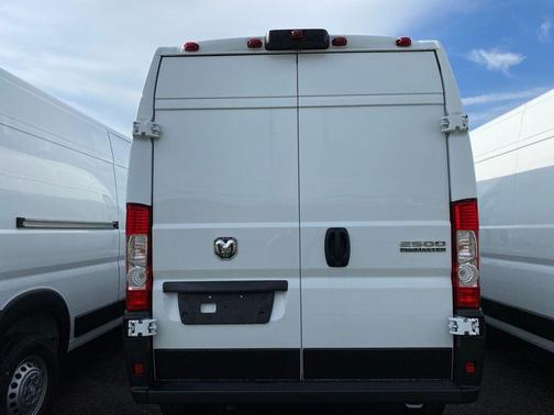 Bright White Clearcoat 2026 RAM ProMaster 2500 High Roof