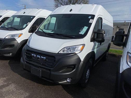 Bright White Clearcoat 2026 RAM ProMaster 2500 High Roof