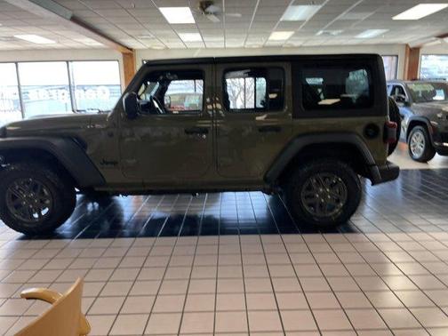 2025 Jeep Wrangler Sport