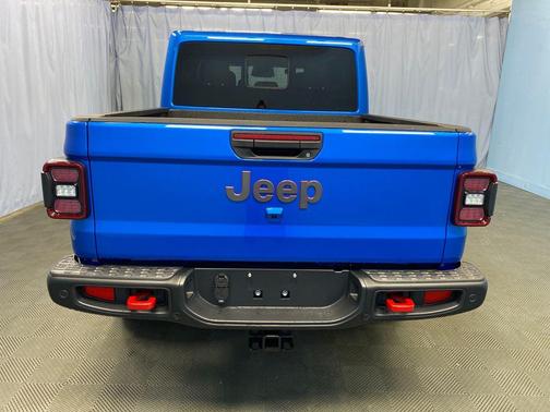 Hydro Blue Pearlcoat 2026 Jeep Gladiator Rubicon