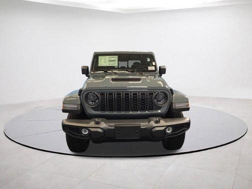 Anvil Clearcoat 2026 Jeep Gladiator Sport