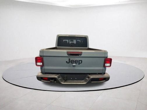 Anvil Clearcoat 2026 Jeep Gladiator Sport
