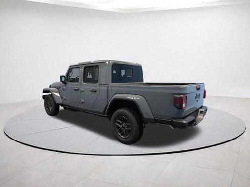 Anvil Clearcoat 2026 Jeep Gladiator Sport