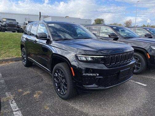 2025 Jeep Grand Cherokee Summit
