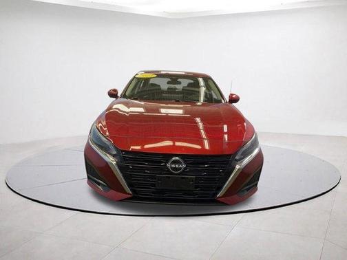Scarlet Ember 2023 Nissan Altima 2.5 SL