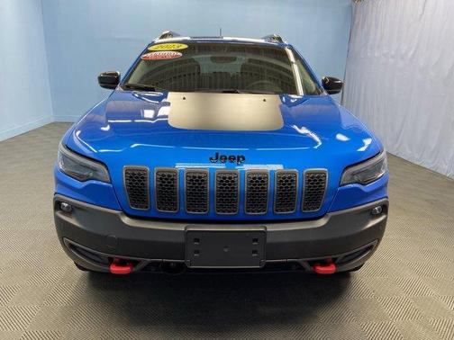 2023 Jeep Cherokee Trailhawk