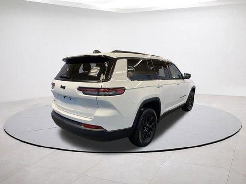 2024 Jeep Grand Cherokee L Laredo