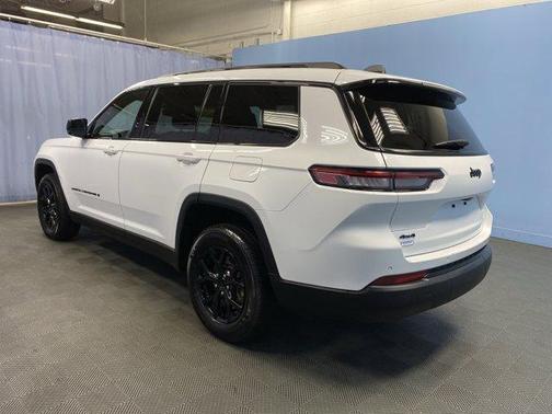 2024 Jeep Grand Cherokee L Laredo