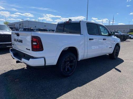 Bright White Clearcoat 2026 RAM 1500 Big Horn