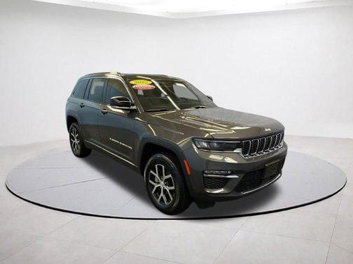 Metallic 2025 Jeep Grand Cherokee Limited
