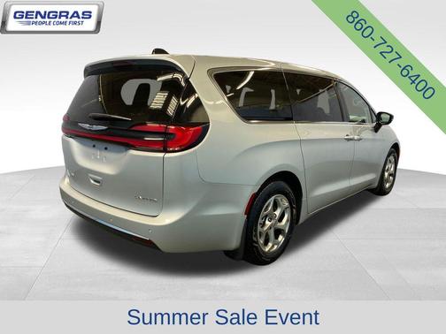 Silver Mist Clearcoat 2024 Chrysler Pacifica Limited