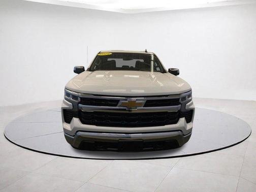 Summit White 2024 Chevrolet Silverado 1500 LT