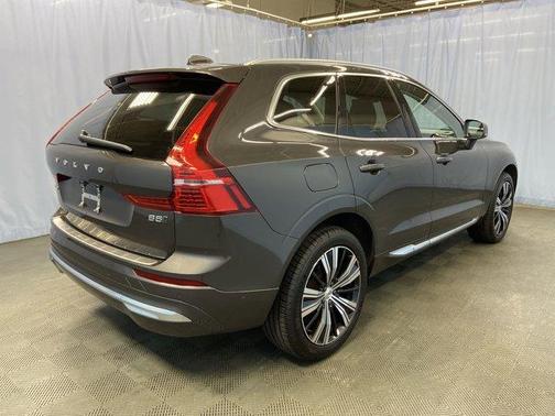 2022 Volvo XC60 B5 Inscription