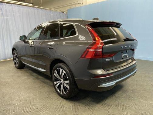 2022 Volvo XC60 B5 Inscription