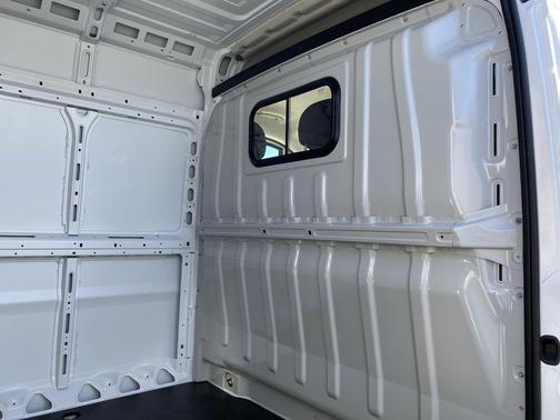 Bright White Clearcoat 2026 RAM ProMaster 2500 High Roof