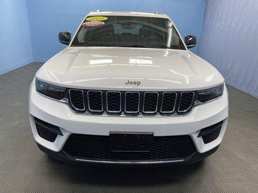 2023 Jeep Grand Cherokee Laredo