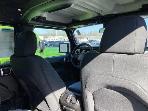 2026 Jeep Gladiator Sport