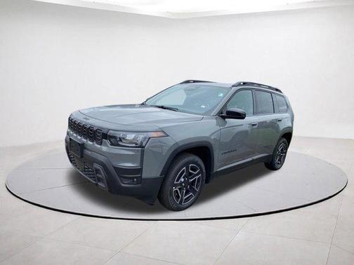 Sting Gray Clearcoat 2026 Jeep Cherokee LAREDO/LIMITED