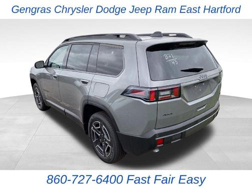 Sting Gray Clearcoat 2026 Jeep Cherokee LAREDO/LIMITED