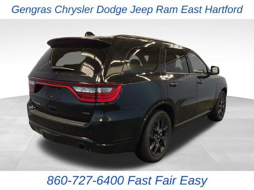 DB Black Crystal Clearcoat 2026 Dodge Durango GT Plus HEMI V8