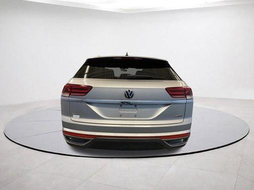 2020 Volkswagen Atlas Cross Sport 2.0T SE