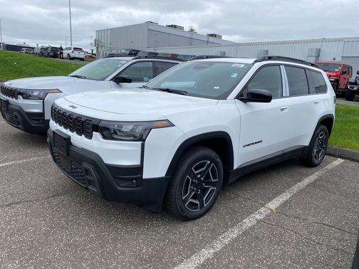 Bright White Clearcoat 2026 Jeep Cherokee LAREDO/LIMITED