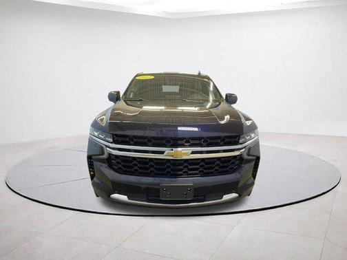 2023 Chevrolet Suburban LS