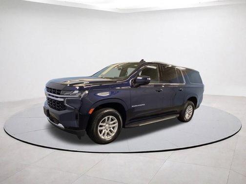 2023 Chevrolet Suburban LS