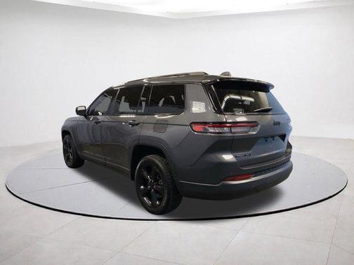 2021 Jeep Grand Cherokee L Laredo