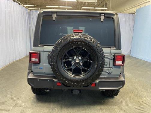 2025 Jeep Wrangler 4xe Sport