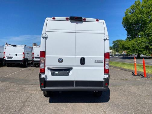 Bright White Clearcoat 2026 RAM ProMaster 2500 High Roof