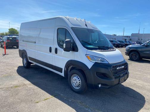 Bright White Clearcoat 2026 RAM ProMaster 2500 High Roof