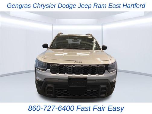 Silver Zynith Clearcoat 2026 Jeep Cherokee LAREDO/LIMITED