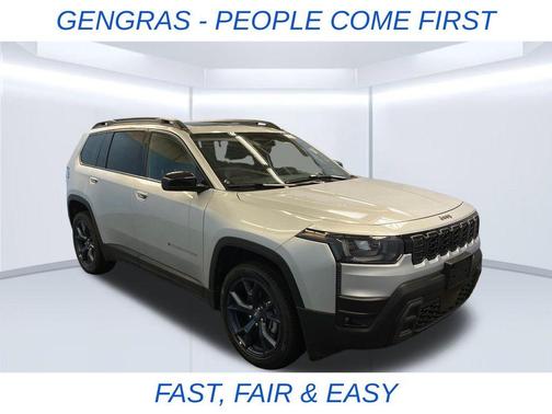 Silver Zynith Clearcoat 2026 Jeep Cherokee LAREDO/LIMITED