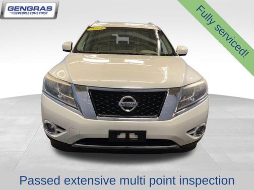 Pearl 2015 Nissan Pathfinder SL