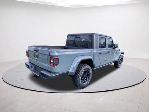 Anvil Clearcoat 2026 Jeep Gladiator Sport
