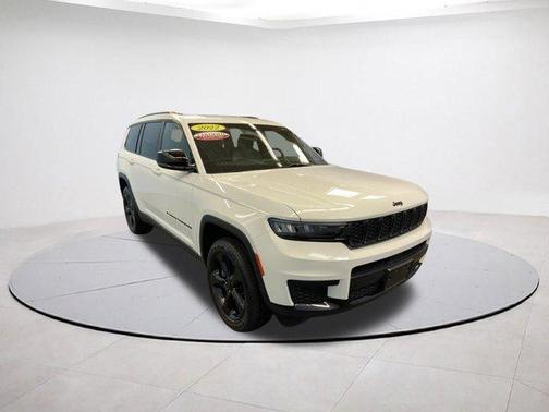 2022 Jeep Grand Cherokee L Laredo