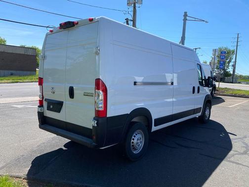 Bright White Clearcoat 2026 RAM ProMaster 2500 High Roof