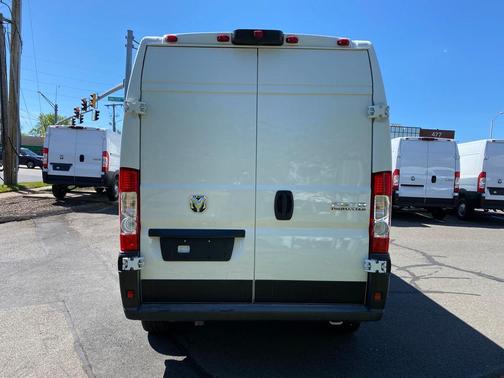 Bright White Clearcoat 2026 RAM ProMaster 2500 High Roof