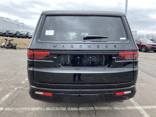 2025 Jeep Wagoneer L Series II
