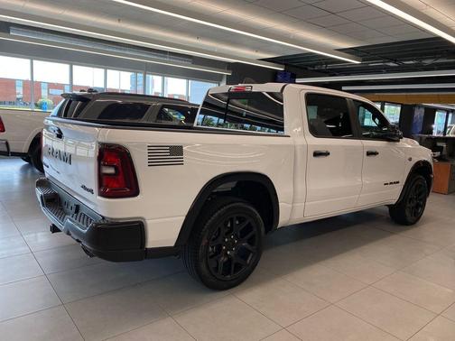 Bright White Clearcoat 2026 RAM 1500 Laramie