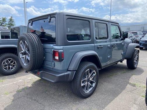 2025 Jeep Wrangler 4xe Sport